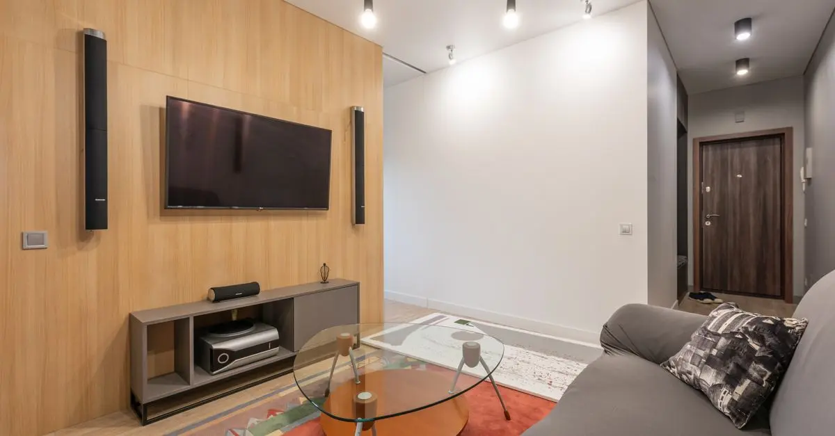 Top 5 Benefits of Hiring Home Tech Experts